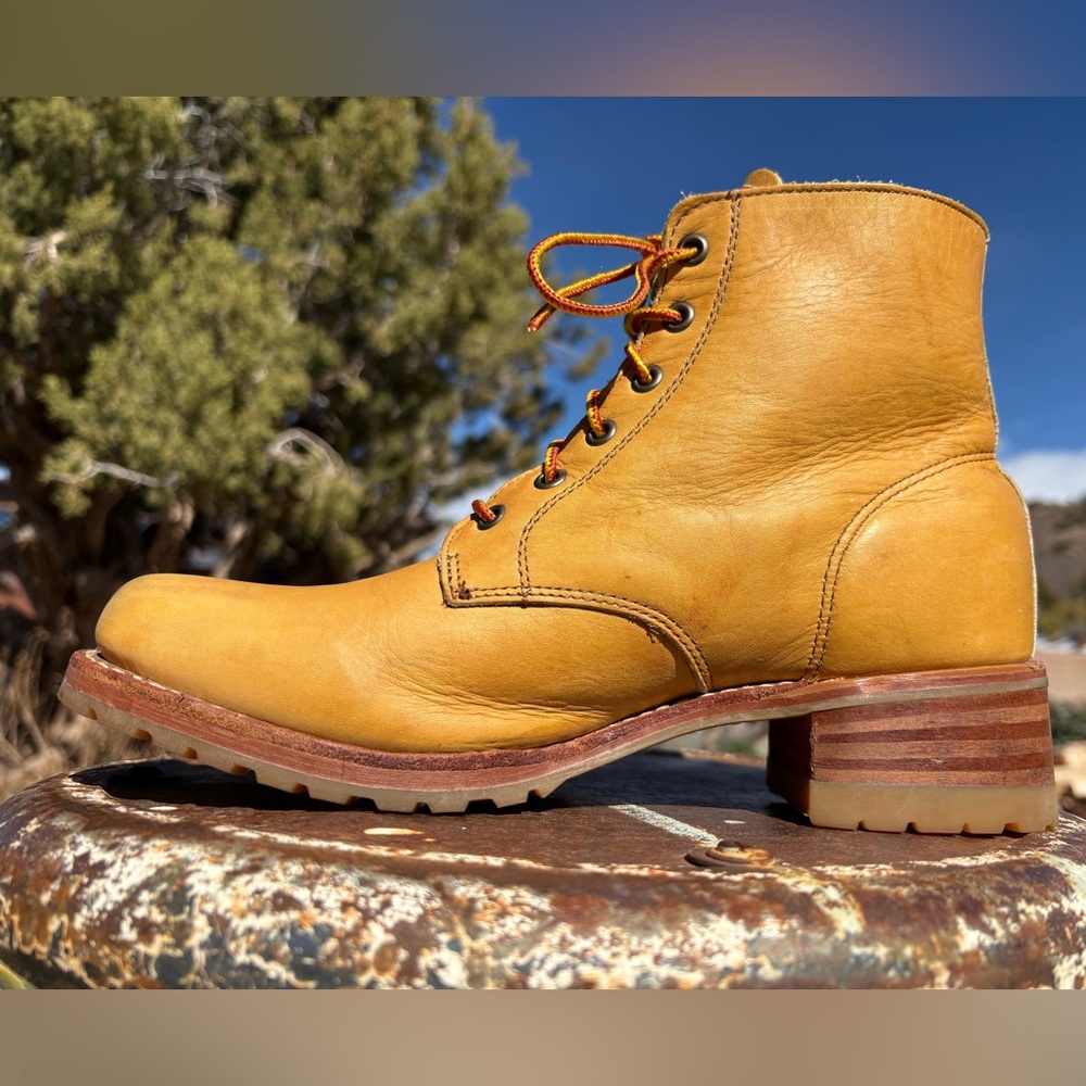 FRYE Short Lug Sole Lace Up Boots Banana With Sunrise Marbling - Picture 5 of 16